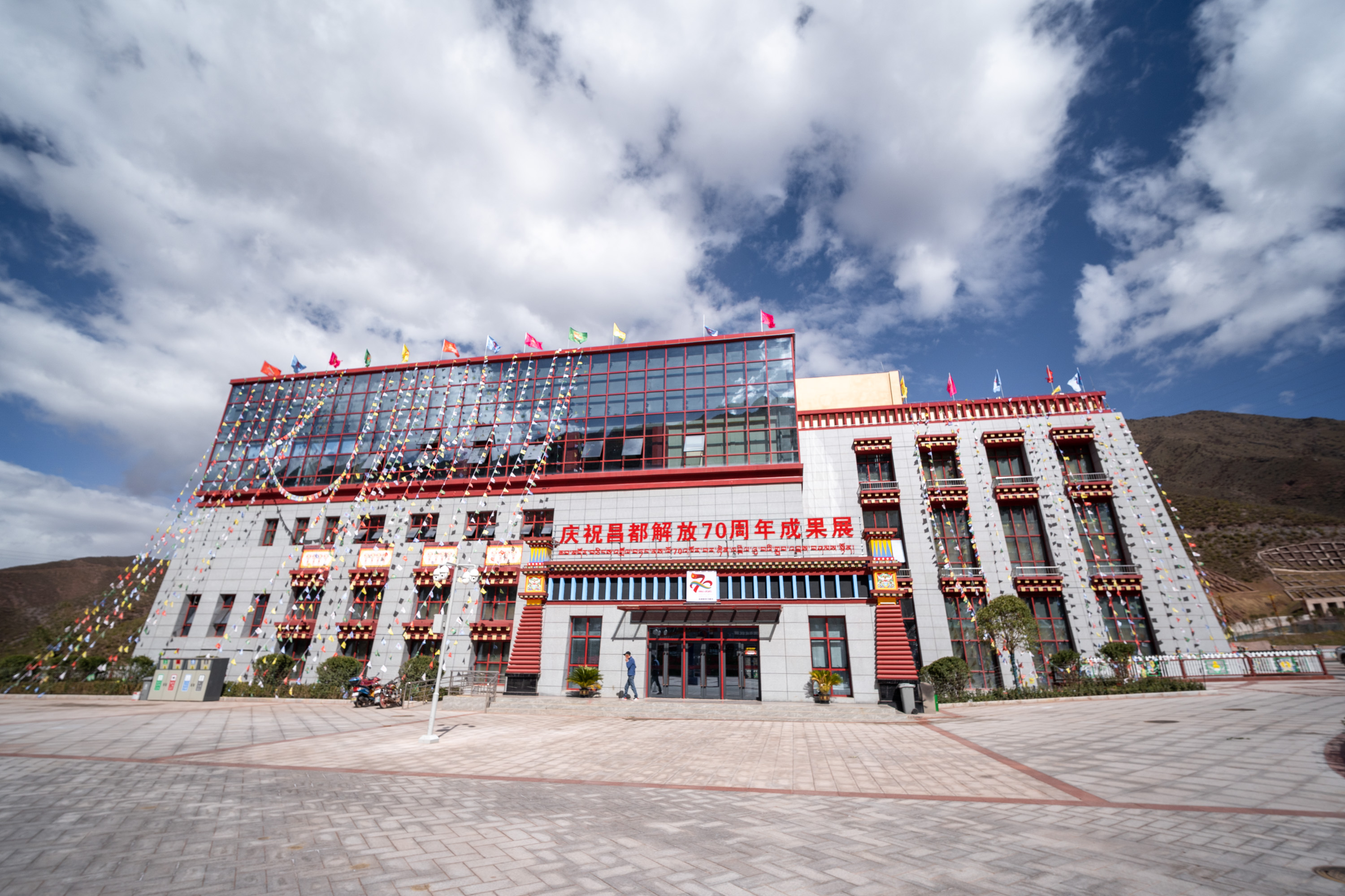 展銷中心一(圖1)